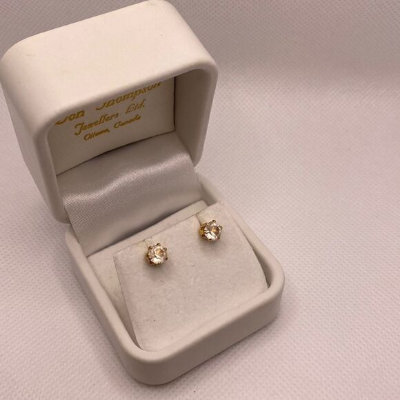 💛 Vintage Gold Plated Monet Crystal Earrings - Picture 1 of 4